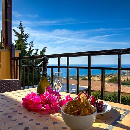 1 Bedroom Apartment Pyrgos With Beautiful Sea And Sunset Views, Aphrodite Hills Resort Kouklia Buitenkant foto