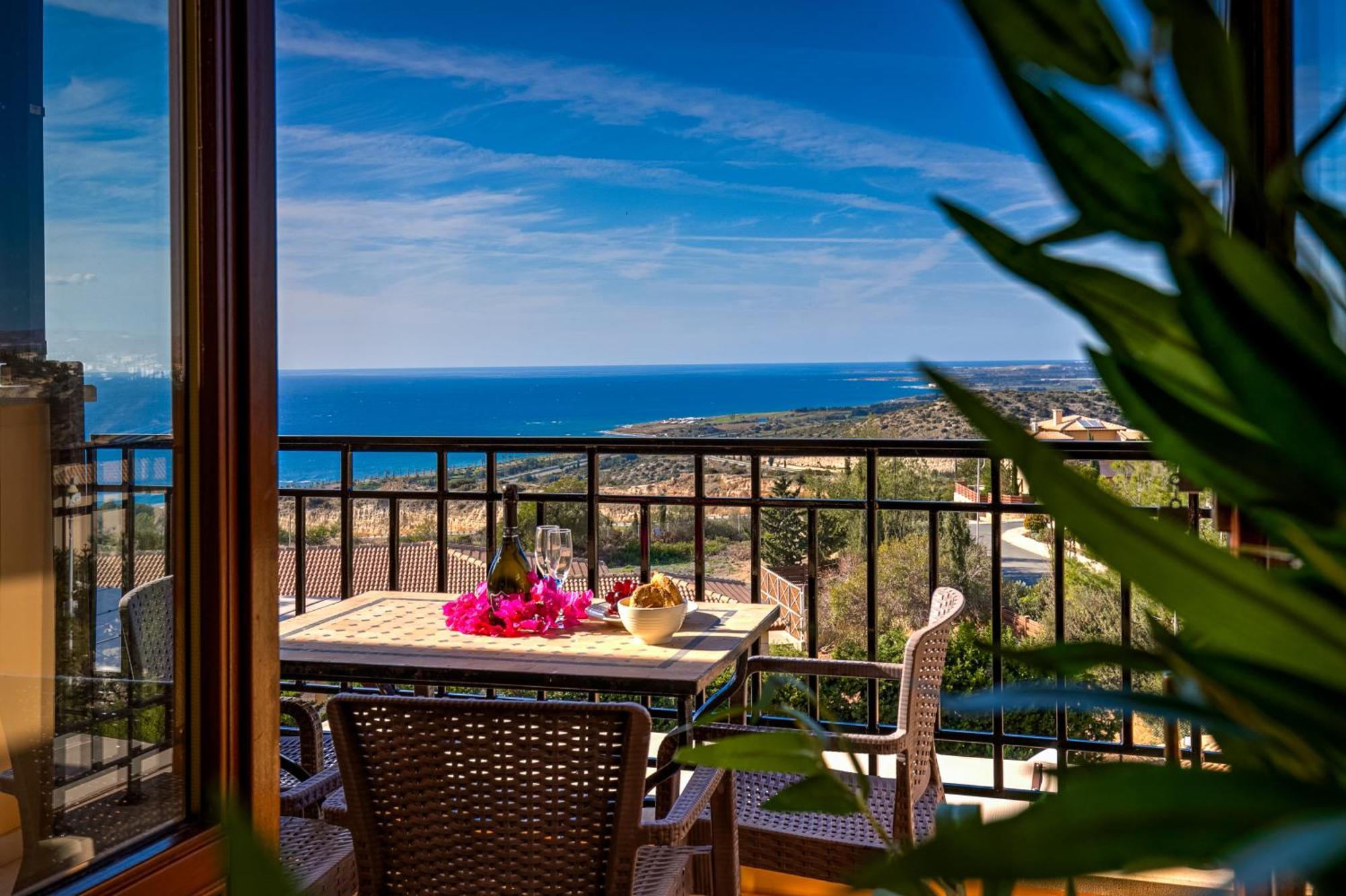 1 Bedroom Apartment Pyrgos With Beautiful Sea And Sunset Views, Aphrodite Hills Resort Kouklia Buitenkant foto