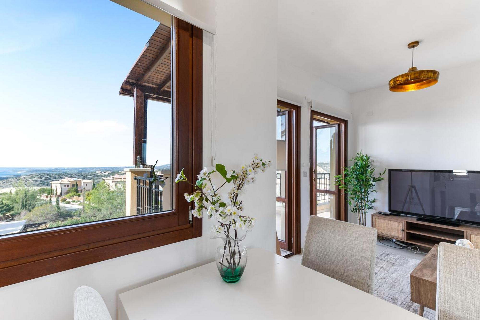 1 Bedroom Apartment Pyrgos With Beautiful Sea And Sunset Views, Aphrodite Hills Resort Kouklia Buitenkant foto